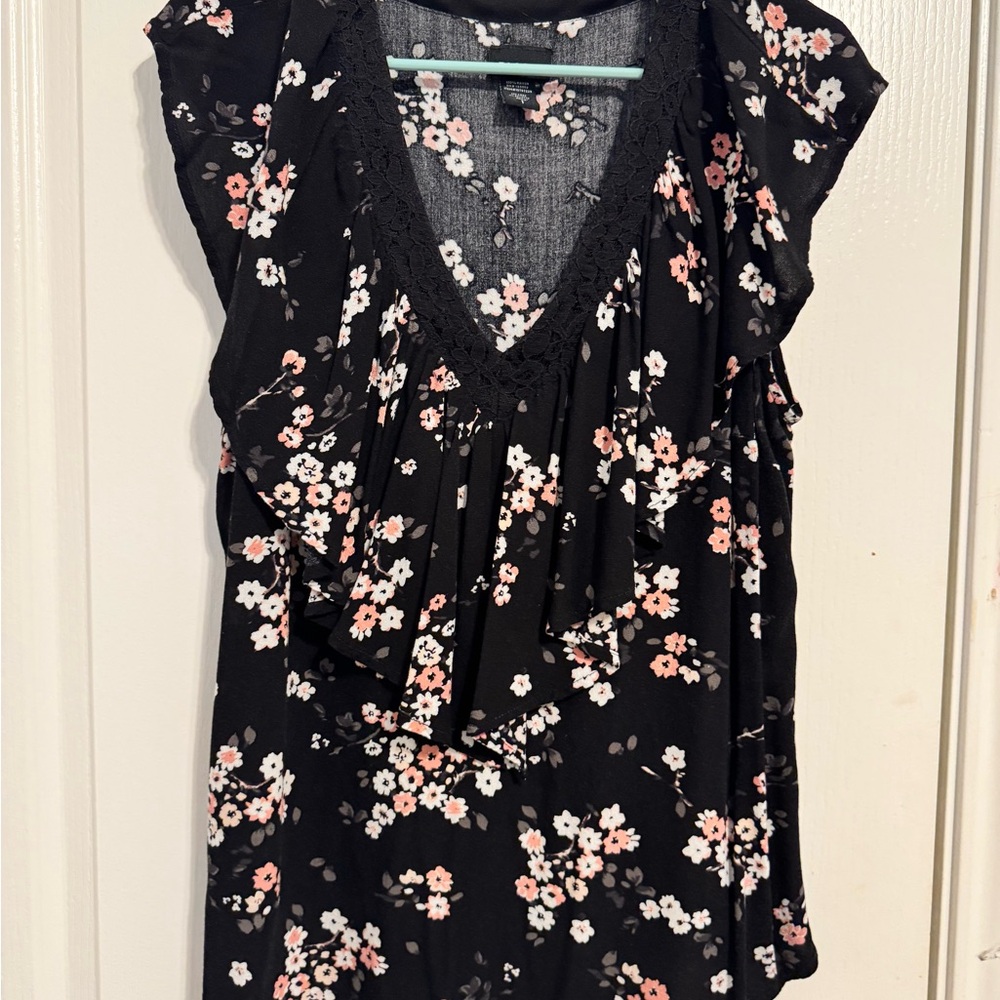 Torrid Black and Pink Flutter Sleeve Blouse